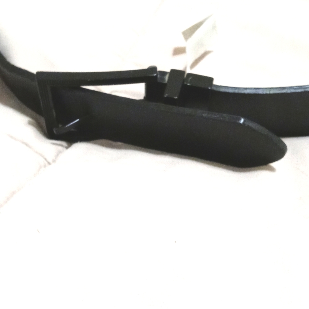 Guess Men's Belt 34-36 - Picture 2 of 4